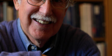 گفت‌وگو با دکتر کنت رینگ؛ «هرگز آن آدم سابق نمی‌شوید»