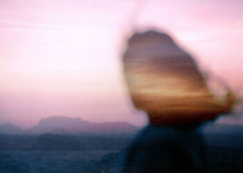 باید باز می گشتم و دربارۀ عشق یاد می گرفتم